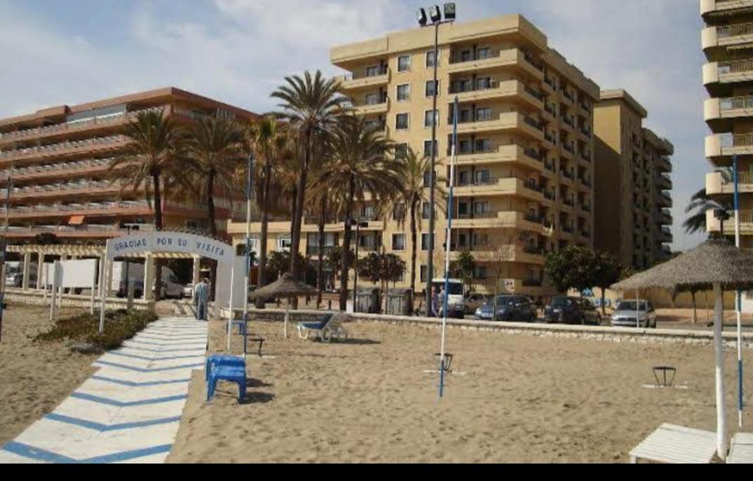 Apartamento Ronda 4 Boliches Primera Linea De Playa Фуэнхирола Экстерьер фото